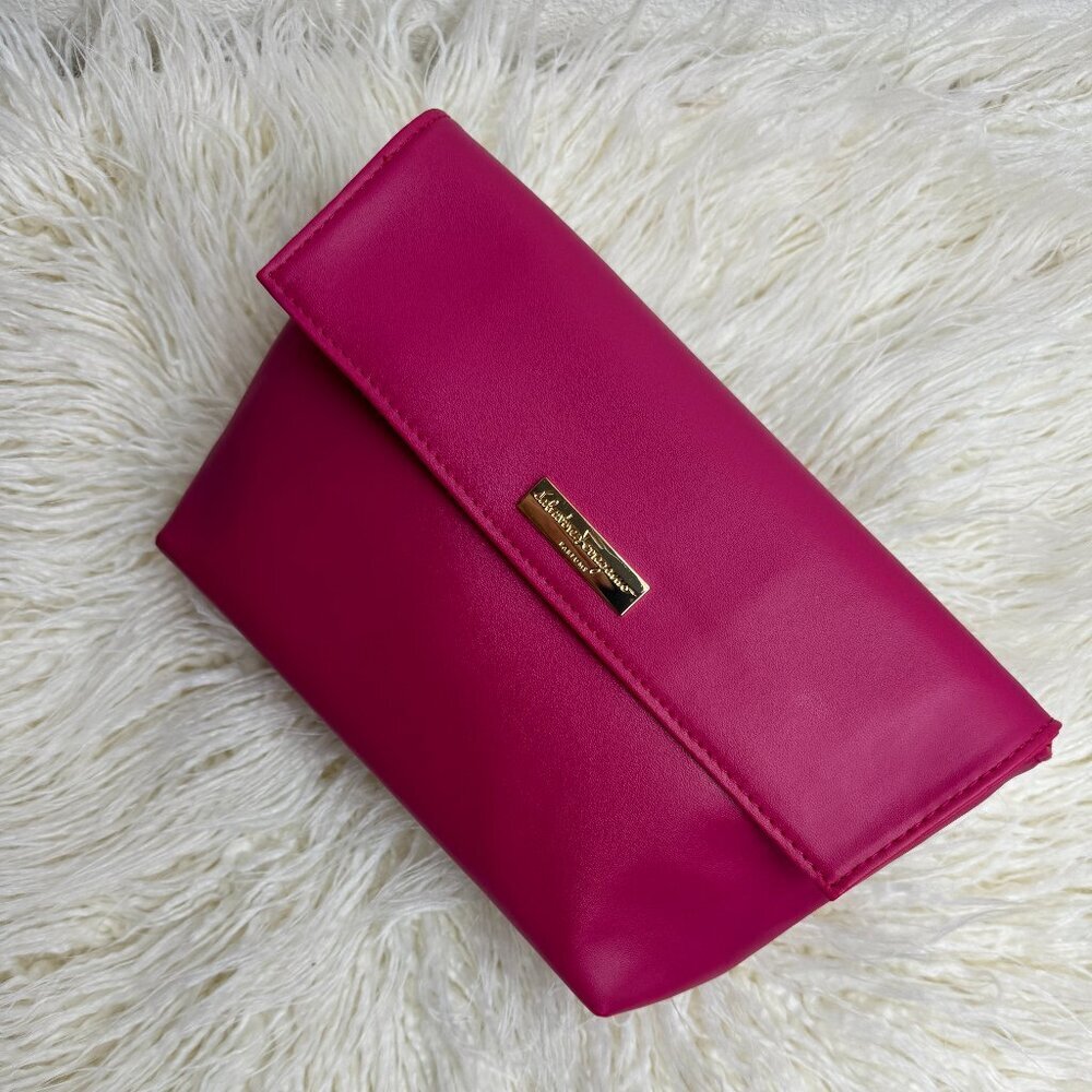 NWOT Salvatore Farragamo Hot Pink Turkish Airlines Business Class Make Up Bag